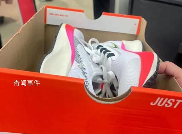 月薪2万的年轻人只逛打折区 反向消费趋势兴起